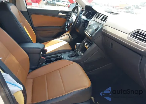 2019 Volkswagen Tiguan 2.0T Se/2.0T Sel/2.0T Sel R-Line/2.0T Sel R-Line Black from USA, damaged, VIN 3VV3B7AX4KM063938